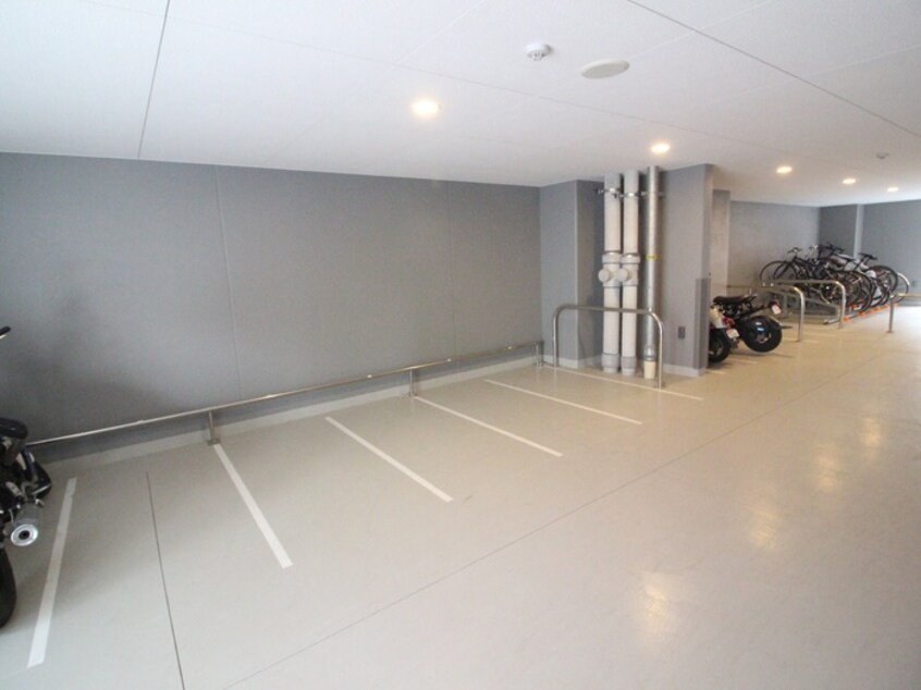 バイク置き場 ﾌﾟﾚｻﾝｽ福島ﾐｯﾄﾞｴﾙ(0501)