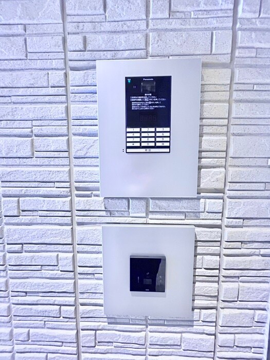 エントランス部分 シャーメゾン　ライズ　Ｏｎｅ