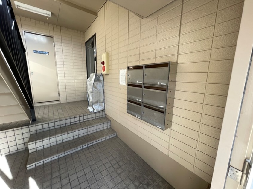 エントランス部分 ラフェニ－チェ