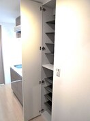 靴箱 ﾚｼﾞｭｰﾙｱｯｼｭ梅田NEX(703)