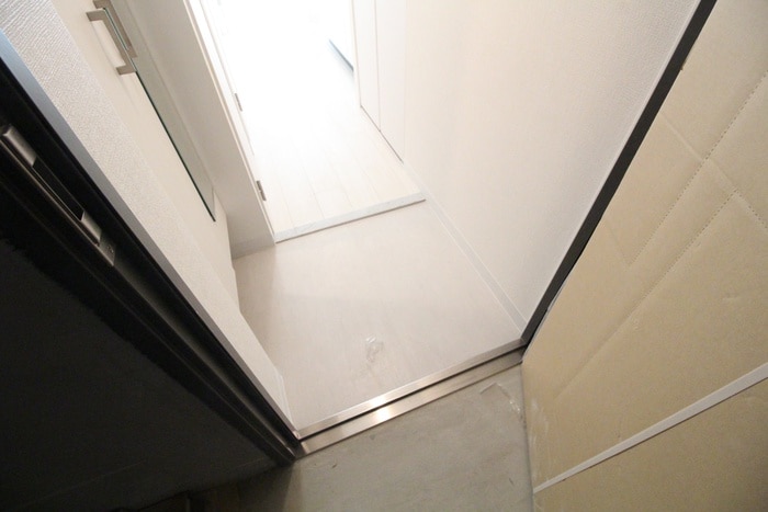 玄関 エスプレイス神戸グレース(506)