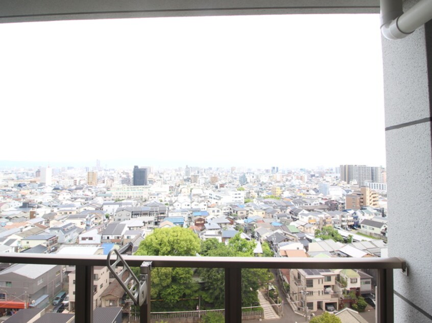 室内からの展望 レシオス大阪城公園(1304)