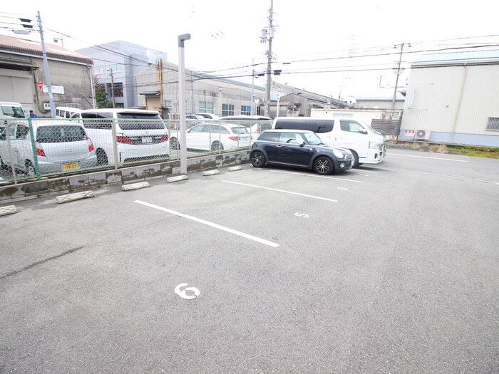 駐車場 studio noir