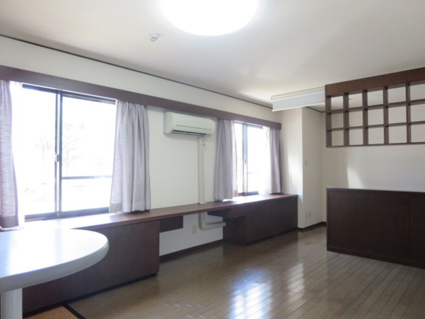 居室 アビタシオン鴨川