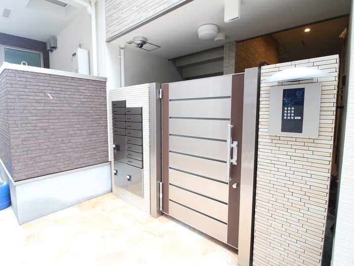 エントランス部分 フジパレス石橋サウス