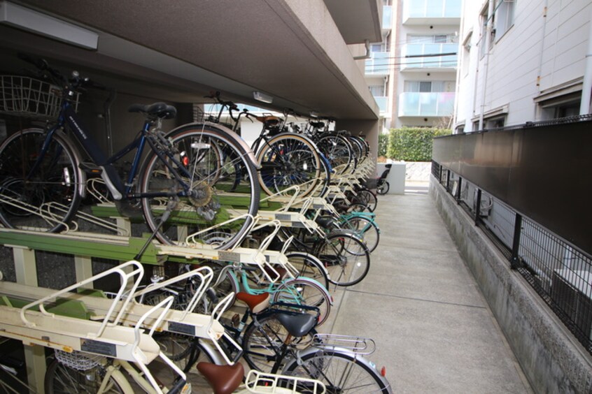 駐輪場 グランパティオ甲子園
