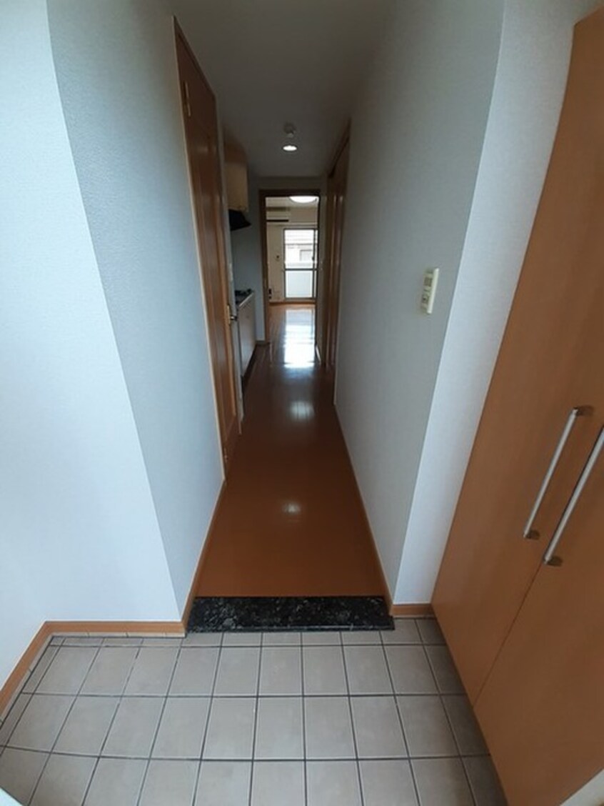 玄関 ファイン・スクエア－