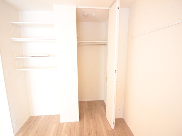 収納 HEBELMAISON甲子園口北町EAST