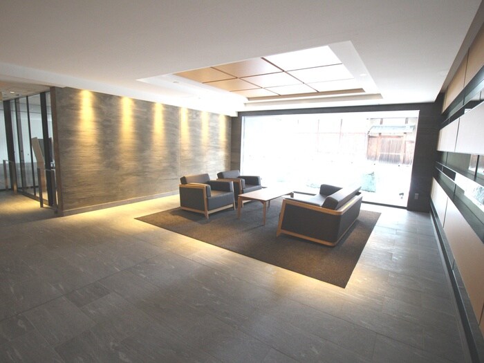 エントランス部分 ローレルコート京都北野（208）