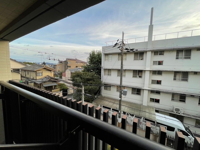 室内からの展望 ローレルコート京都北野（208）