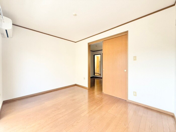 居室 メゾン山城