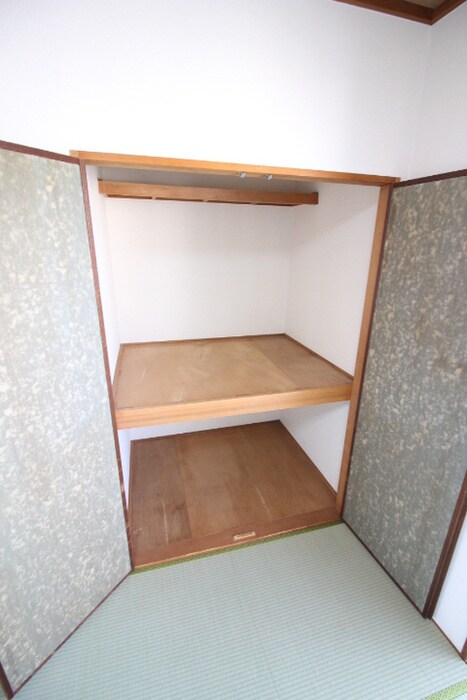収納 シャルムサカエ