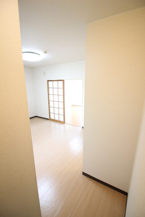 廊下 シャルムサカエ