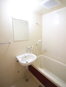 バス／シャワールーム等 リバーサイドハ－ト