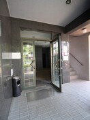 エントランス部分 リバーサイドハ－ト