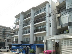 サン・ビィラ二番館