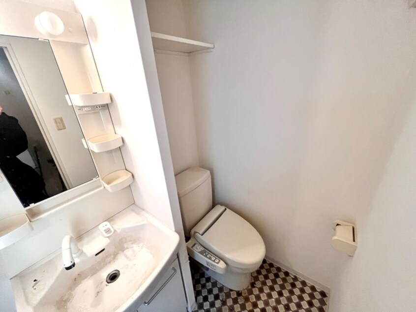 トイレ ONE　ROOF　FLAT　NISHINOMIYA