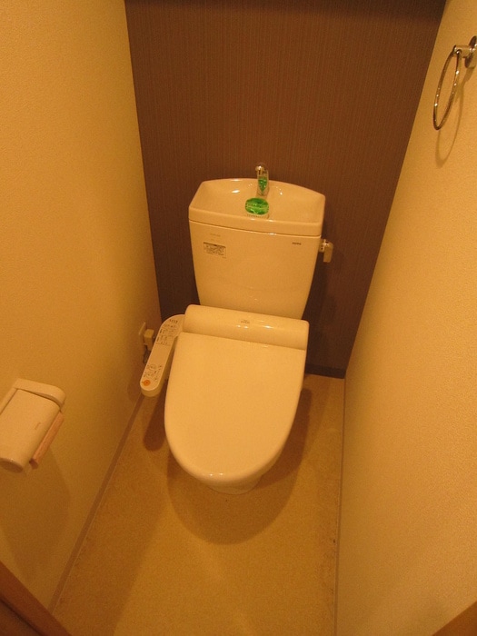 トイレ プレサンスみなと元町駅前(306)