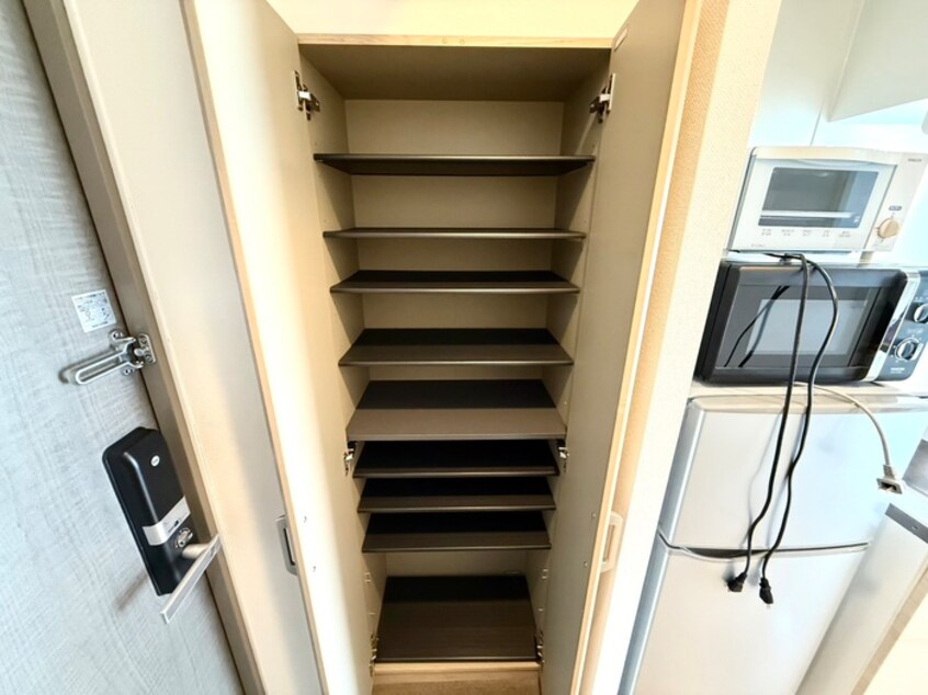 靴箱 meetMe梅田西