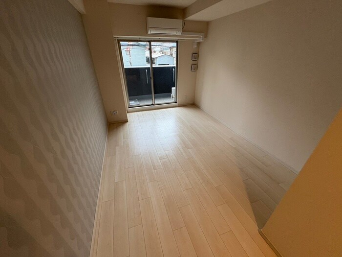 居室 ﾌｧｰｽﾄﾌｨｵｰﾚ北大阪ﾘｱﾝ　(203)