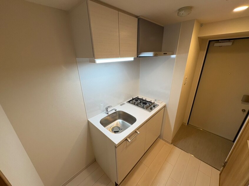 キッチン ﾌｧｰｽﾄﾌｨｵｰﾚ北大阪ﾘｱﾝ　(204)