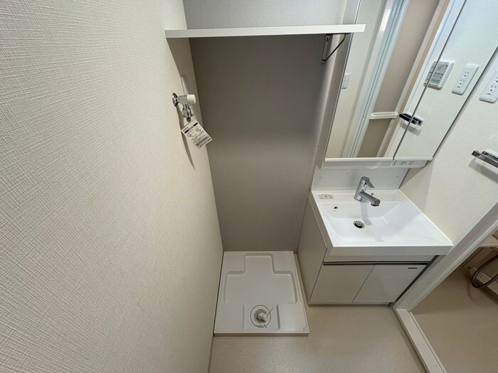 洗濯機置場 ﾌｧｰｽﾄﾌｨｵｰﾚ北大阪ﾘｱﾝ　(204)