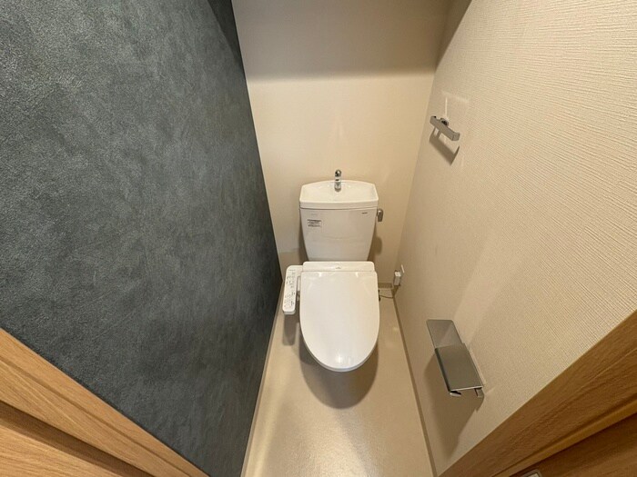 トイレ ﾌｧｰｽﾄﾌｨｵｰﾚ北大阪ﾘｱﾝ　(204)