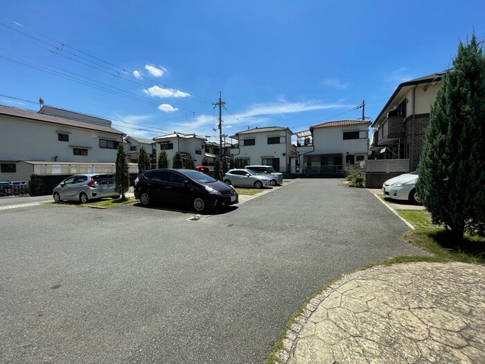 駐車場 シャンゼトワ－ル藤が尾Ｃ棟