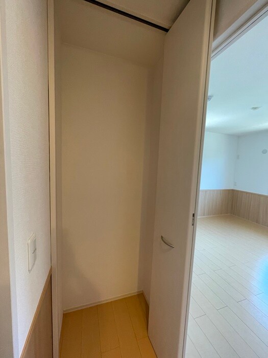 収納 シャンゼトワ－ル藤が尾Ｃ棟