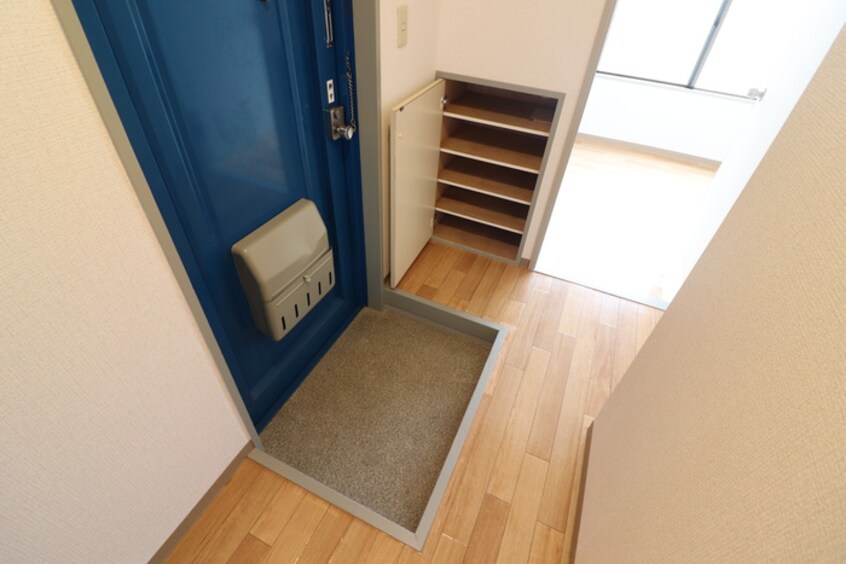 玄関 ラポ－ル２１