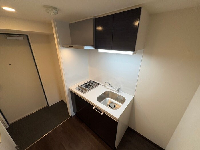キッチン ﾌｧｰｽﾄﾌｨｵｰﾚ北大阪ﾘｱﾝ　(303)