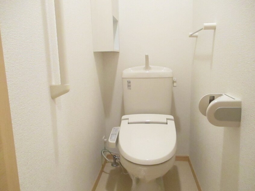 トイレ ブロ－テ三国ヶ丘