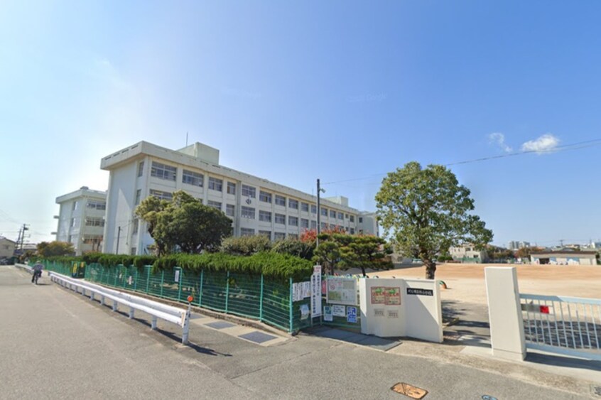 林小学校(小学校)まで650m 林壱番館