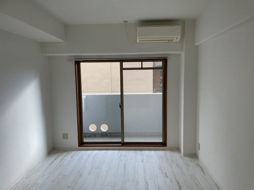 居室 エスクレア出町柳