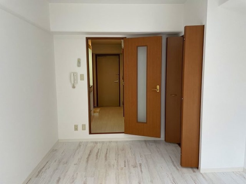 居室 エスクレア出町柳