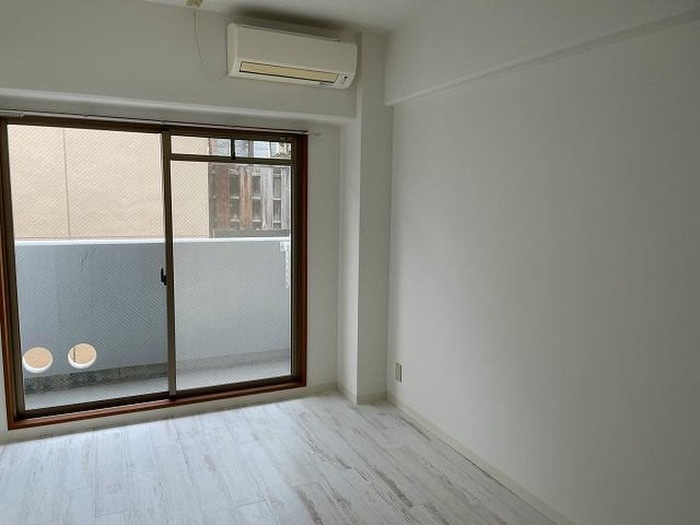 居室 エスクレア出町柳