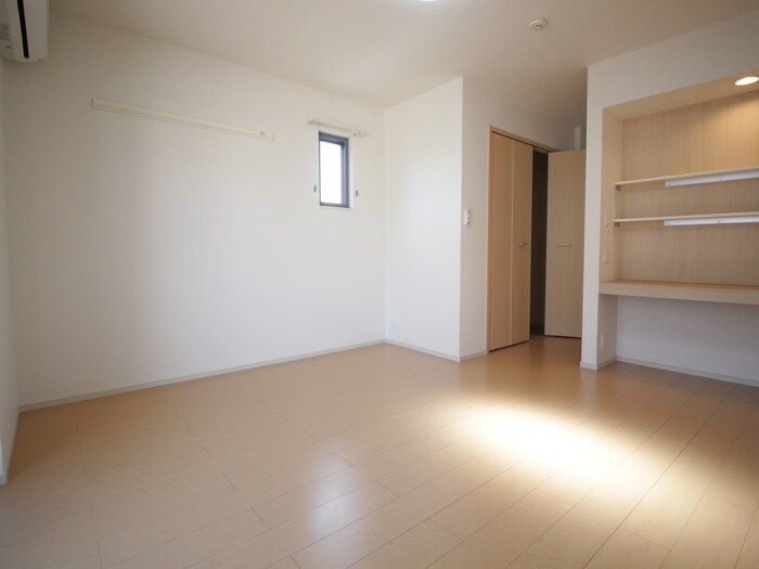 居室 フィオーレ美眞