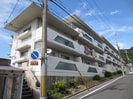 日下グランドハイツの外観