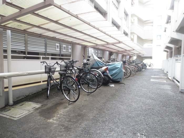 駐輪場 西駅前吉田ﾏﾝｼｮﾝ