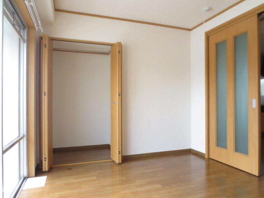 居室 西駅前吉田ﾏﾝｼｮﾝ