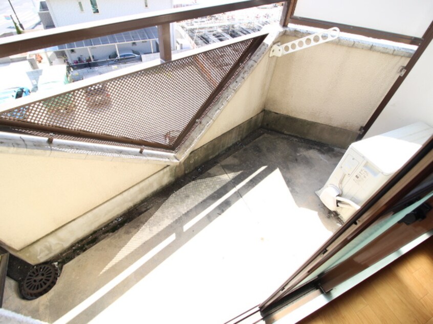 ベランダ・バルコニー アネックス川西