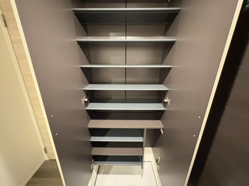 靴箱 D-ROOM東花園