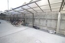 駐輪場 ジーメゾン塩屋