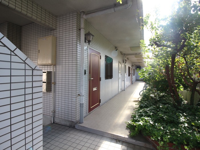 エントランス部分 ヴィンテ－ジ・ミカゲ