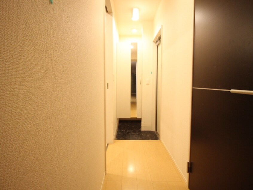 廊下 モメント　ブリーシュフル