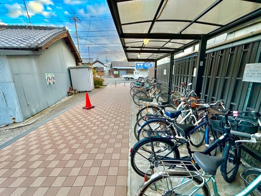 駐輪場 カーサファミール