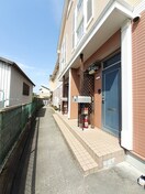 エントランス部分 ハイツハピネス