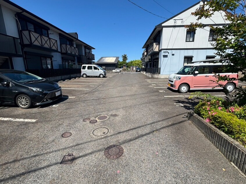 駐車場 スリーパブリックB棟