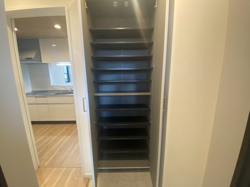 靴箱 グランメール出在家町