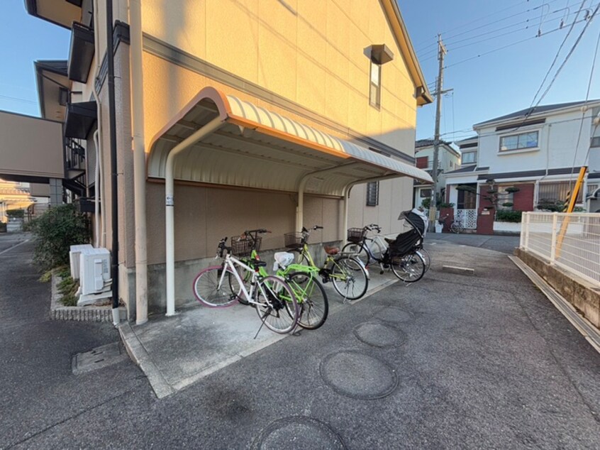 駐輪場 サンシャイン